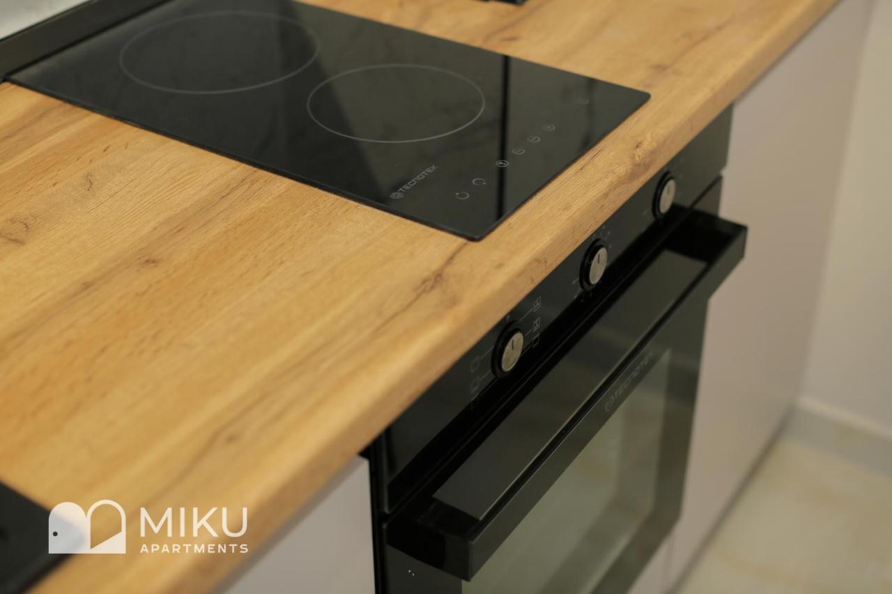 Miku Apartment - Glamorous 1Bedroom Apartment At Olympic Residence Tiranë Eksteriør bilde
