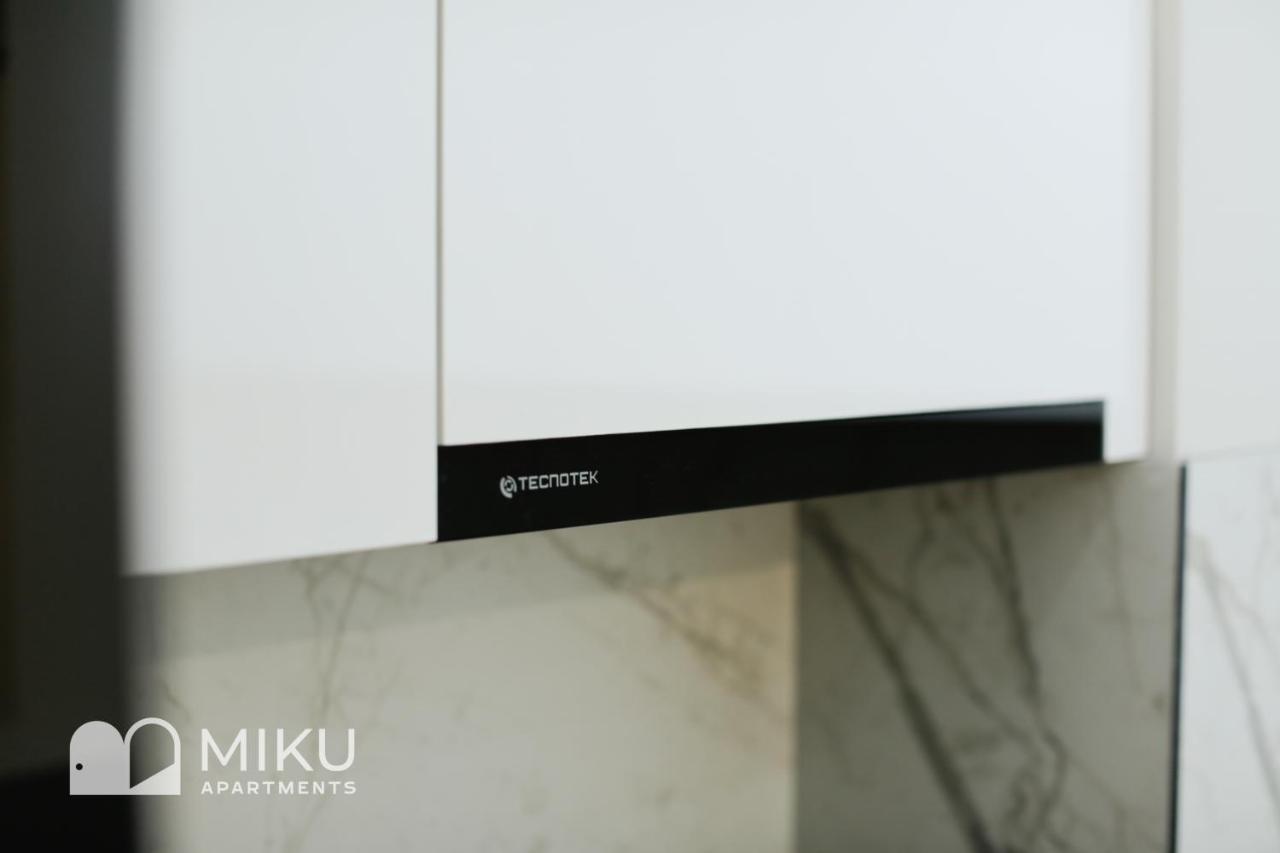 Miku Apartment - Glamorous 1Bedroom Apartment At Olympic Residence Tiranë Eksteriør bilde