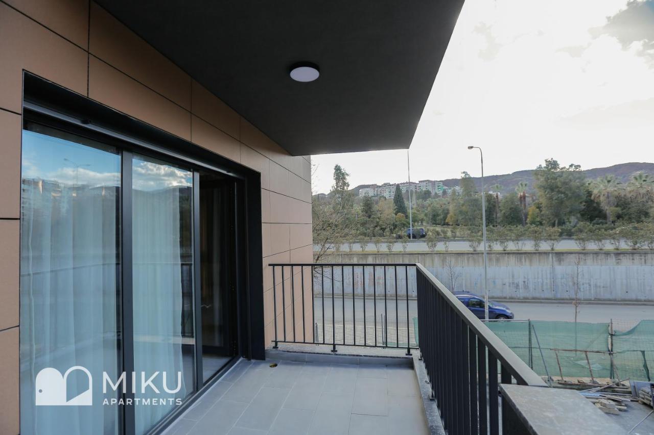 Miku Apartment - Glamorous 1Bedroom Apartment At Olympic Residence Tiranë Eksteriør bilde