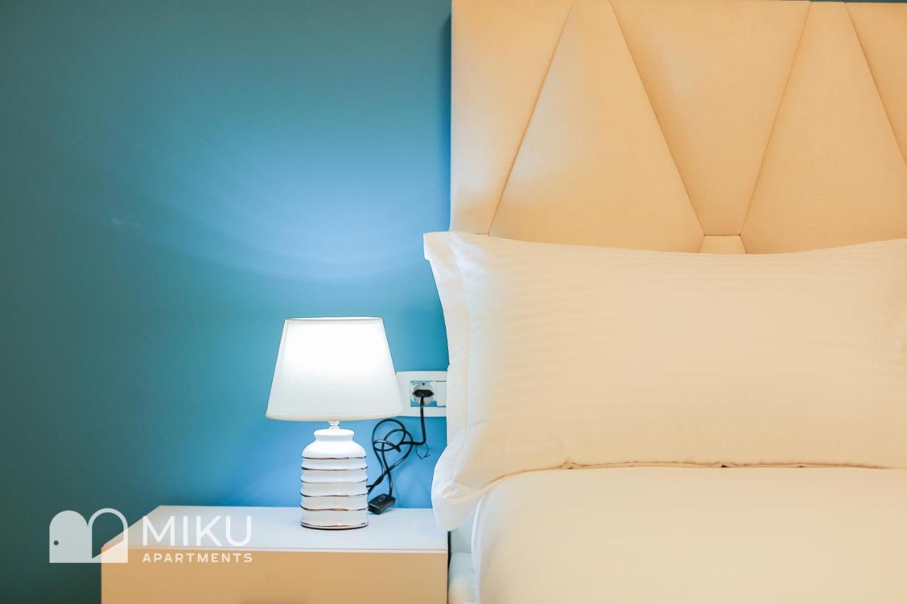 Miku Apartment - Glamorous 1Bedroom Apartment At Olympic Residence Tiranë Eksteriør bilde